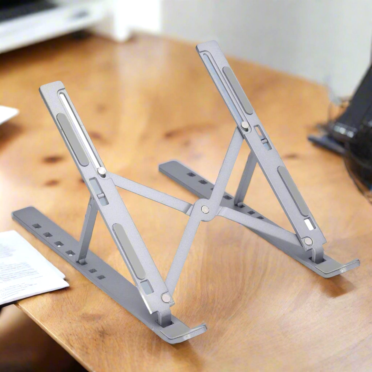 Metal Portable Laptop Stand With 7 Adjustable Angles (1 Pc)